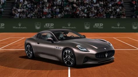 Maserati tennis car